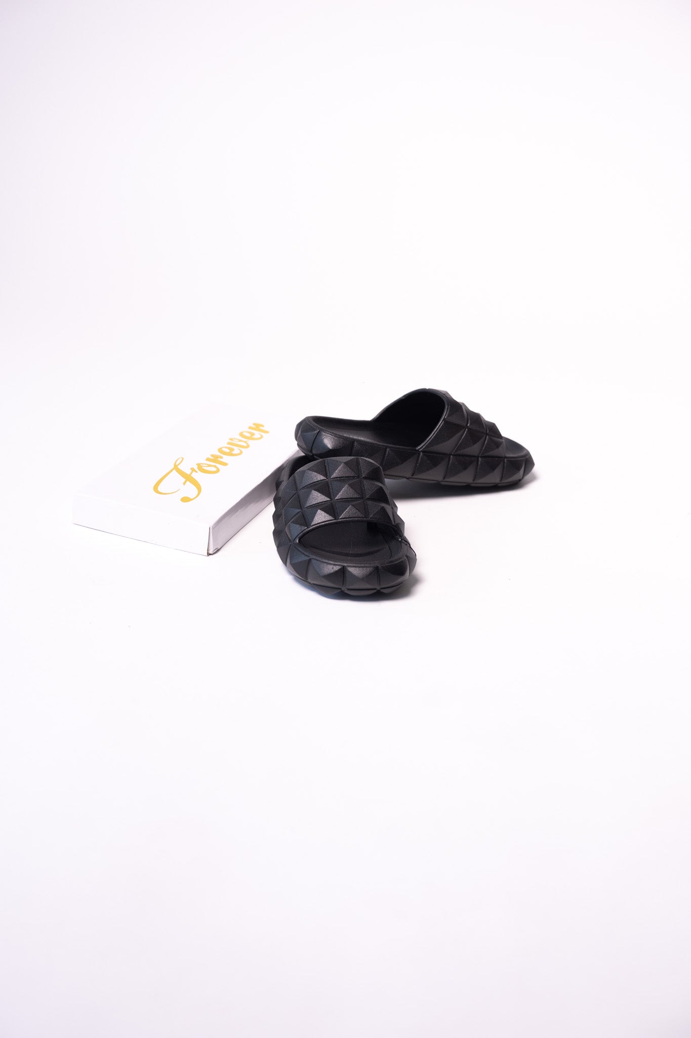 Dorey-01, Pyramid Design Slide, Black