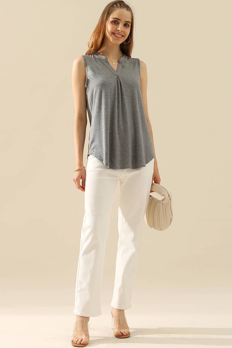 JOHNNY COLLAR SLEEVELESS BLOUSE