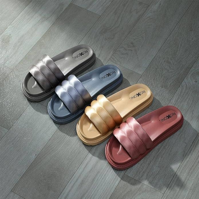 Women’s Padded Strap Slide Sandals