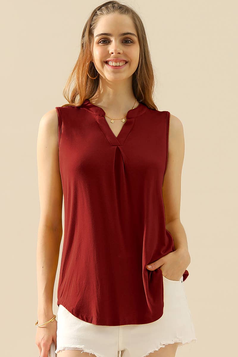 JOHNNY COLLAR SLEEVELESS BLOUSE
